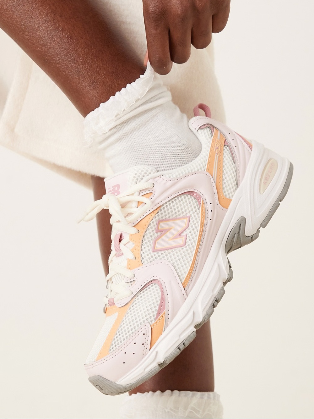 NIB Anthropologie New Balance 530 in Dried Orange/Pink Granite Size 9.5 Women